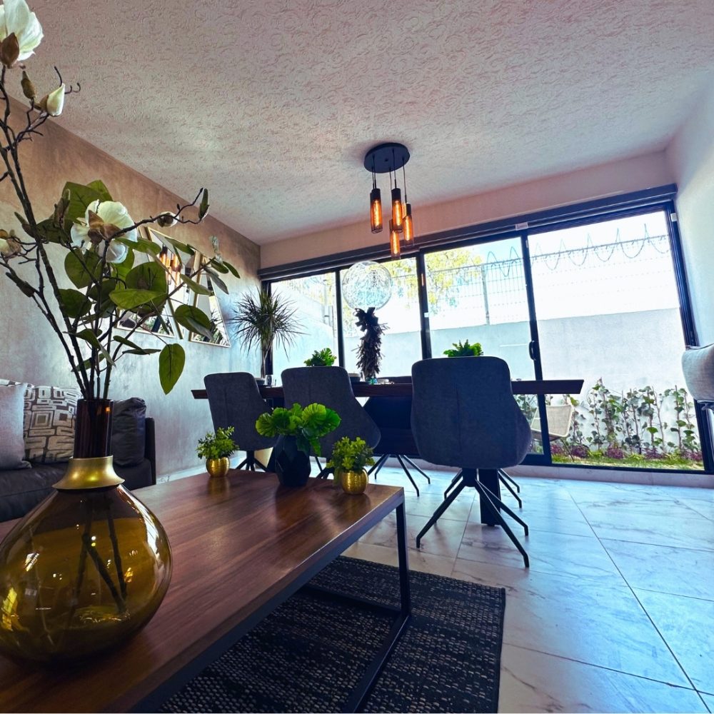 amplias áreas esenciales